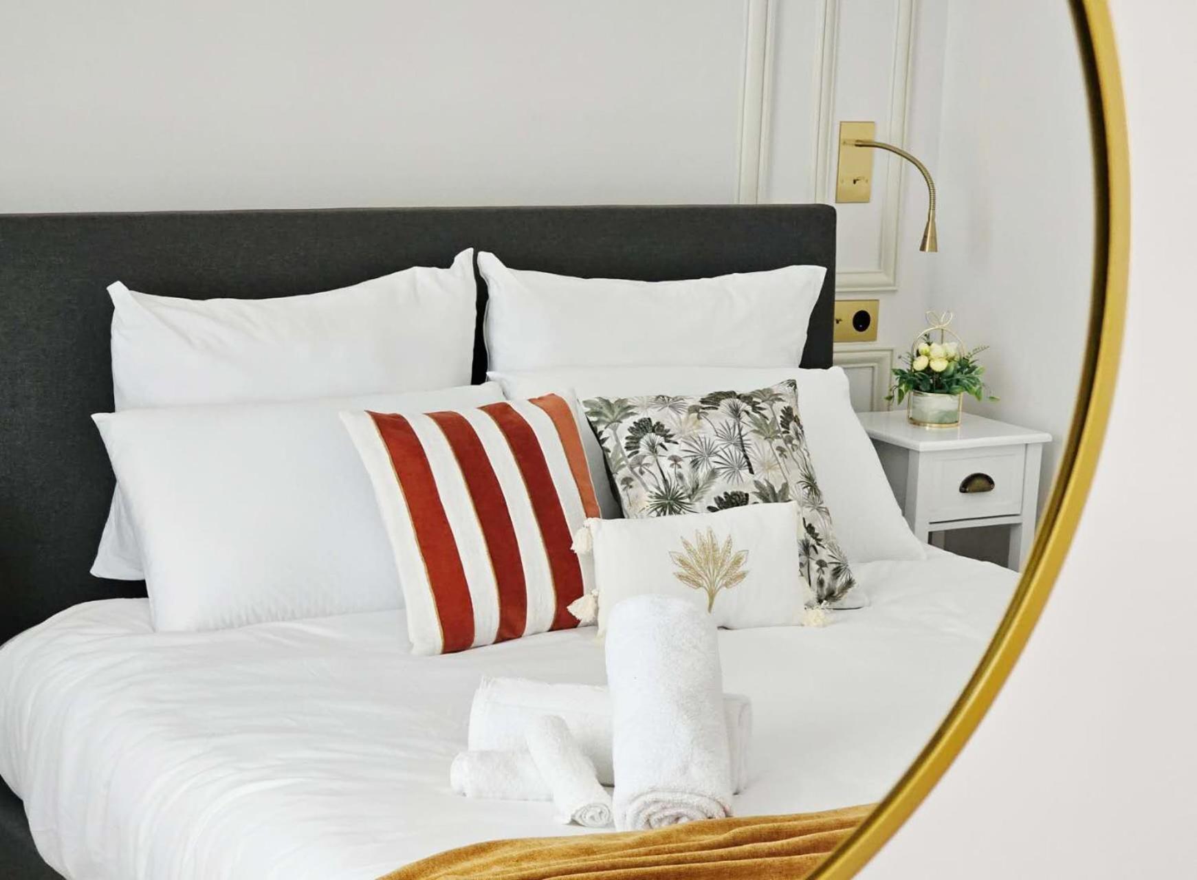 Appartement Porte Saint Cloud Proche Tour Eiffel Parijs